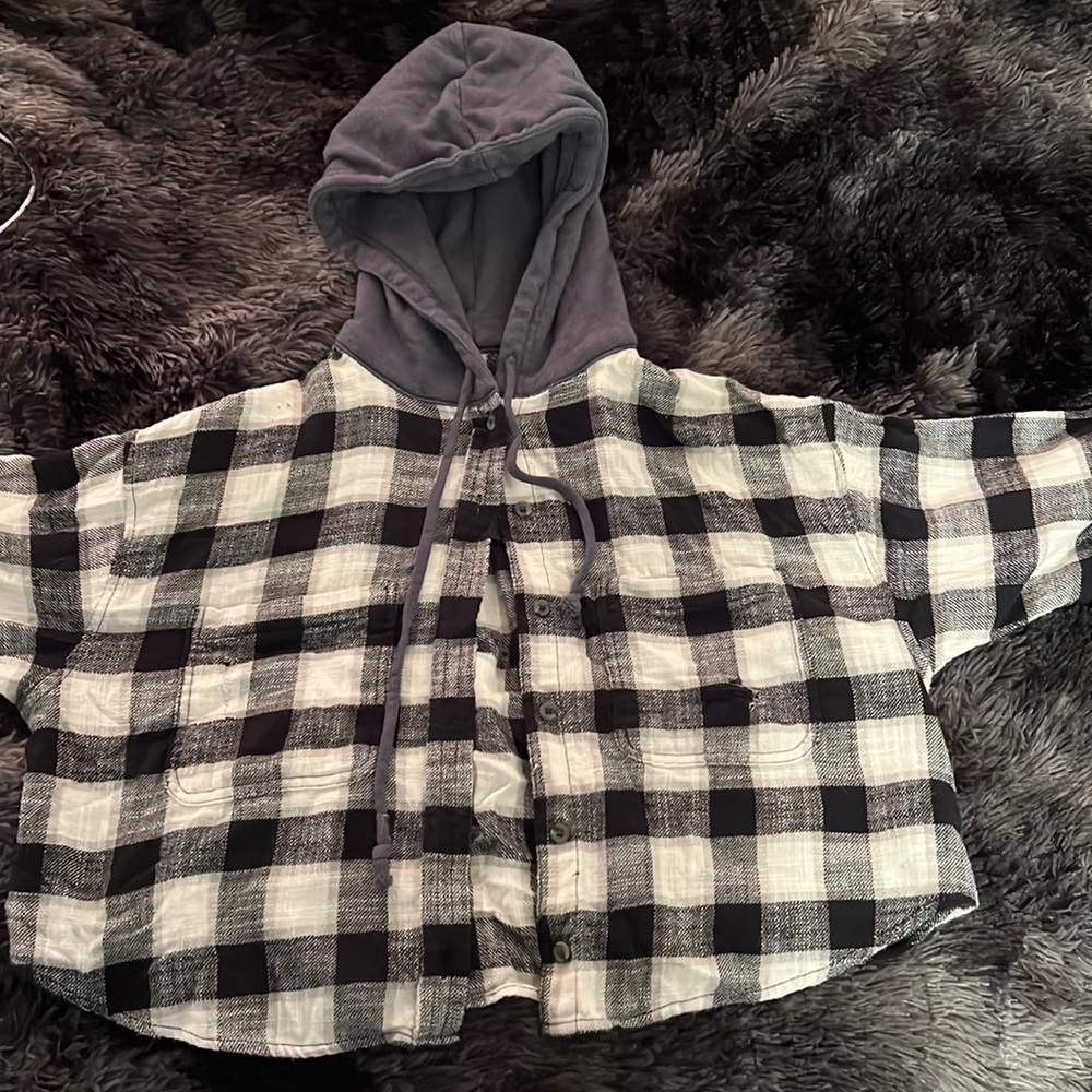American eagle cropped flannel.